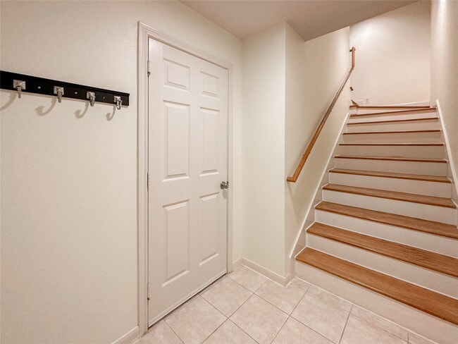 Building Photo - 3001 Murworth Dr