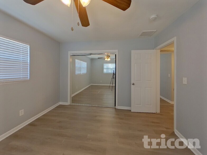 Building Photo - 1701 Audrey Dr