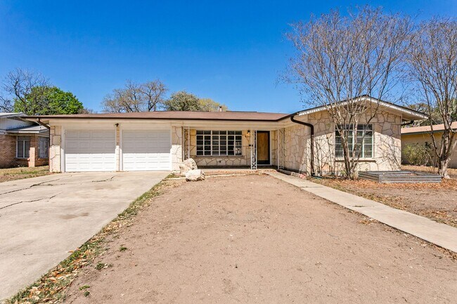 Building Photo - Charming 3-bedroom in the heart of Monticello Park