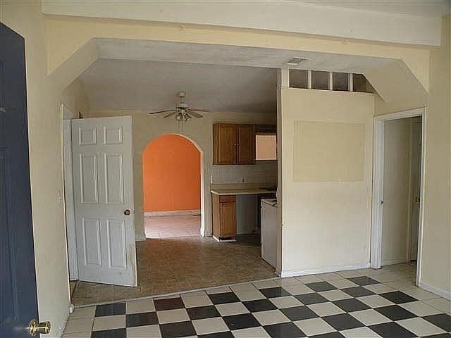 Building Photo - 2041 Olive Springs Rd SE