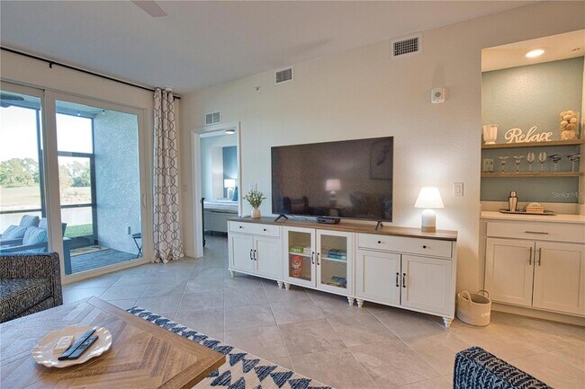 Building Photo - 12470 Wellen Golf St