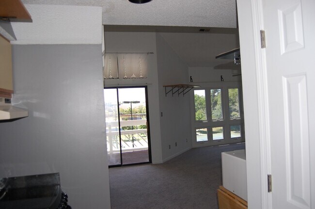 Building Photo - 1100 Possum Trot Rd
