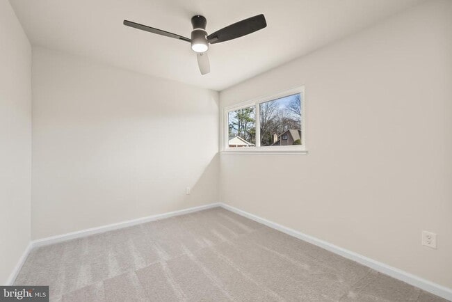 Building Photo - 2520 Linwood Ln