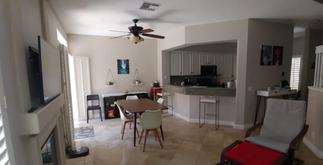 Building Photo - 27 Pso Del Sol