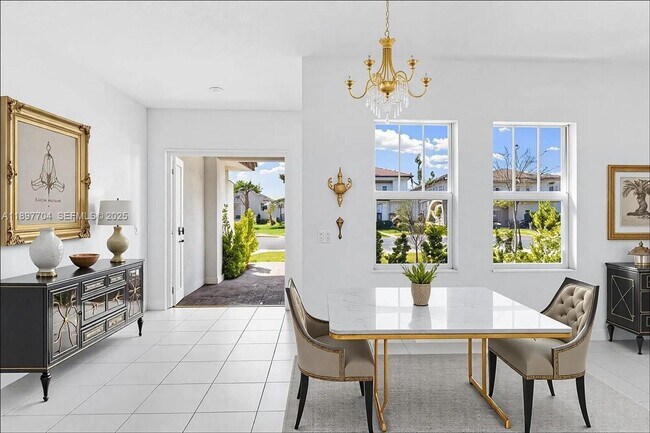 Building Photo - 12237 Green Oak Dr