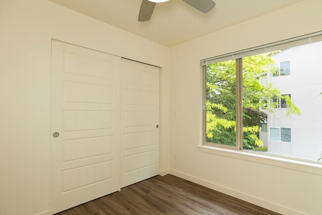 Building Photo - 2237 NW 59th-7