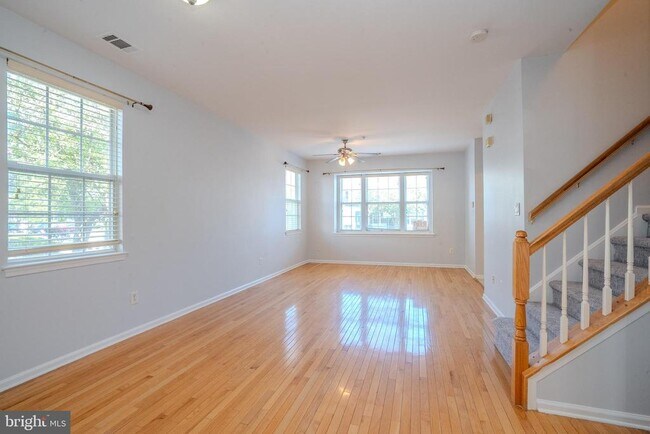 Building Photo - 1311 Blossom Cir
