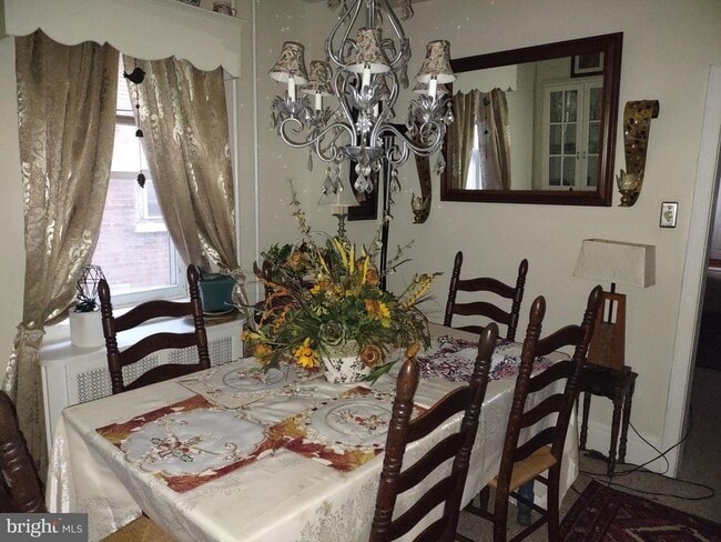 Building Photo - 11 Mill St