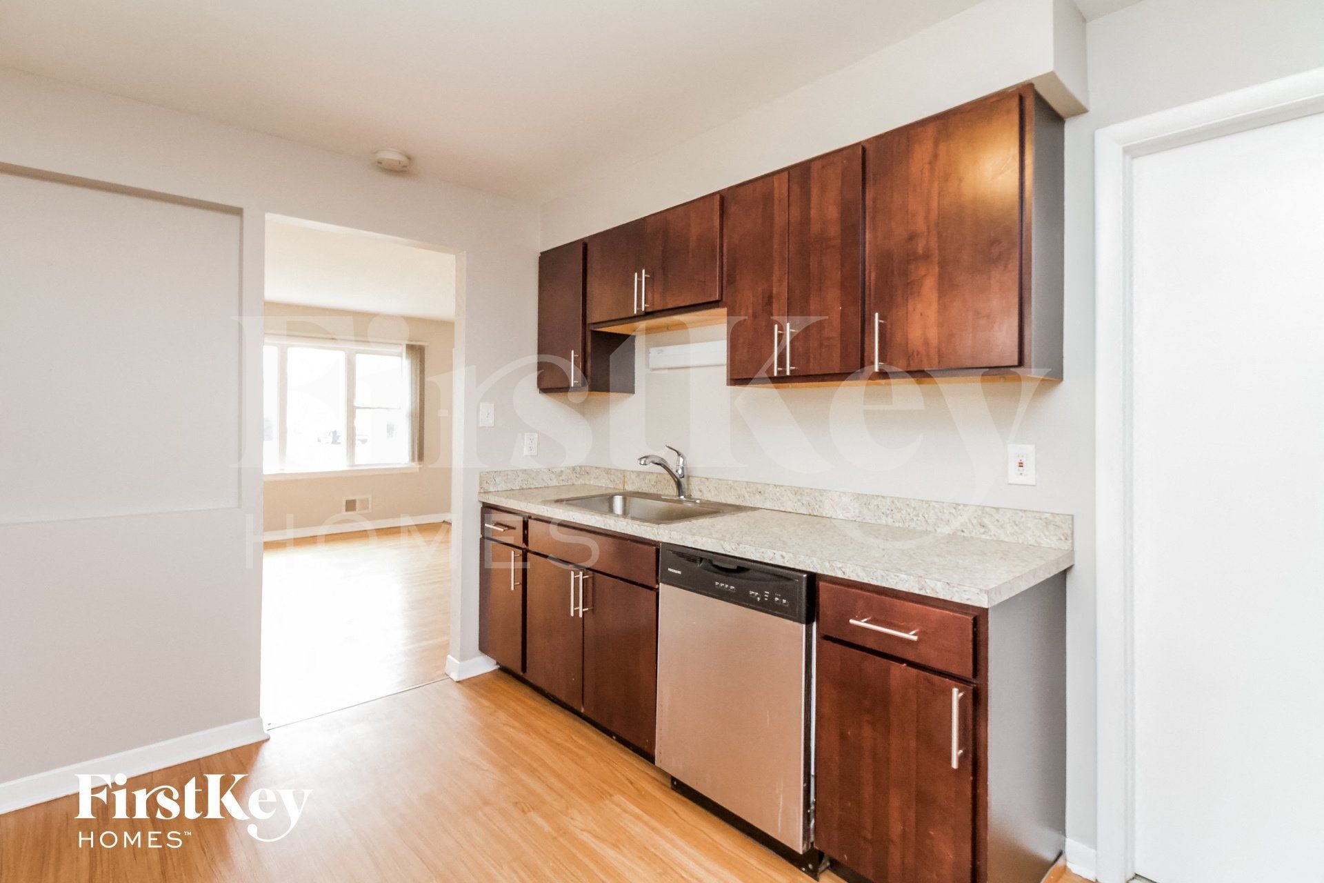 Building Photo - 8840 Sproat Ave