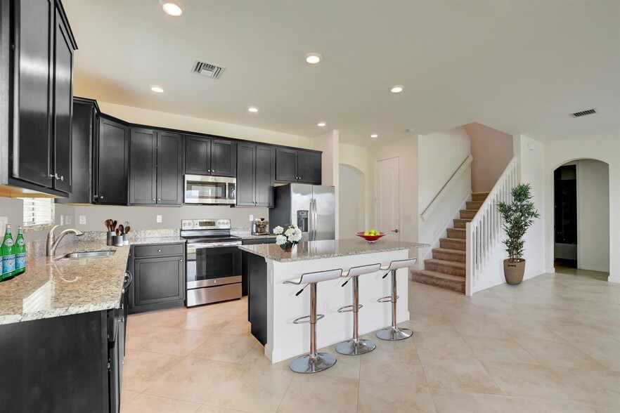Building Photo - 8885 Sea Chase Dr