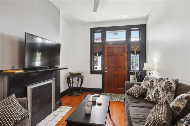Building Photo - 2625 Baronne St