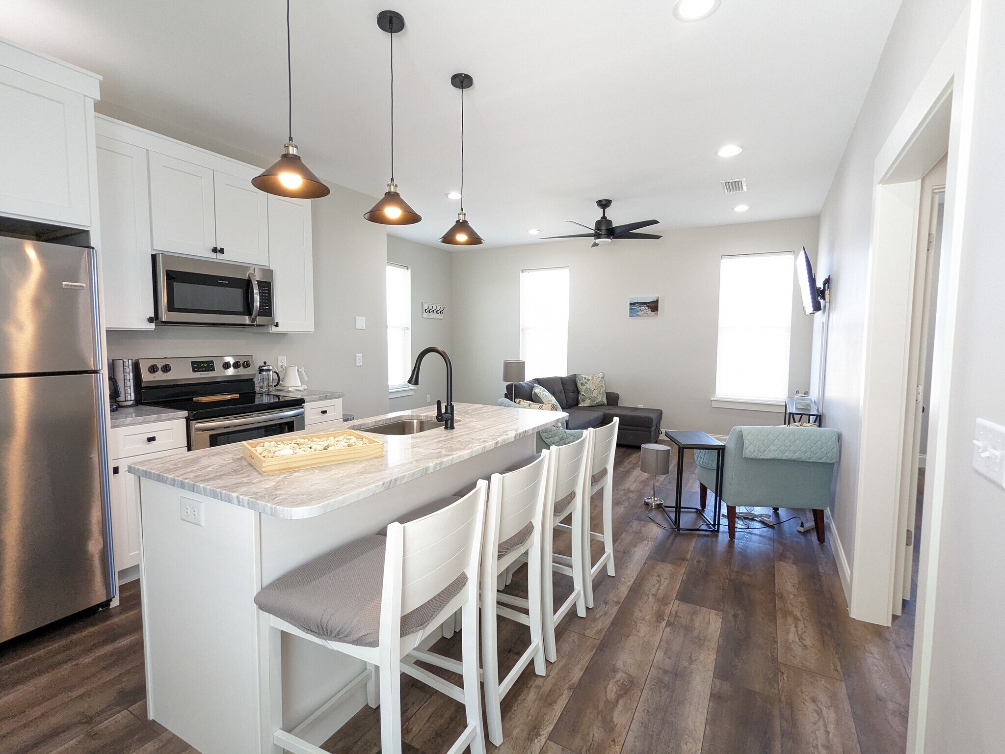 Building Photo - 301 Coral Gables St