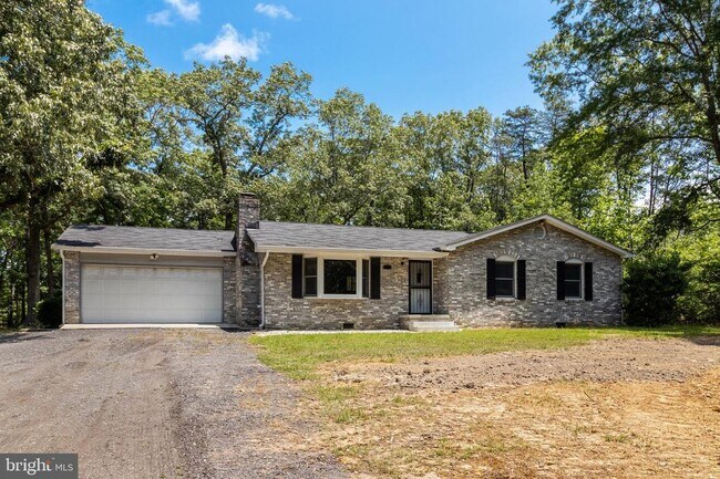 Building Photo - 6350 Port Tobacco Rd