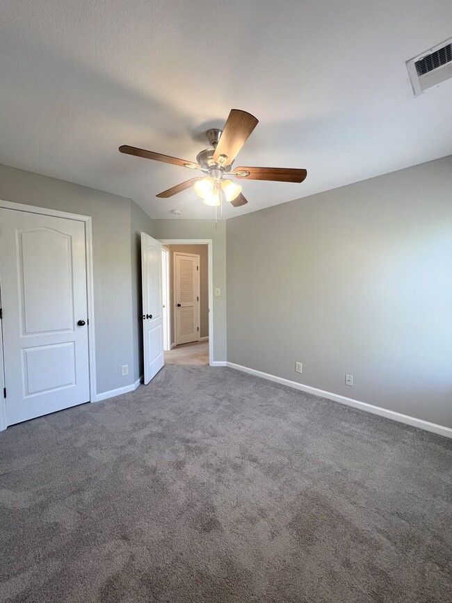 Building Photo - Beautiful 3-Bedroom Home with Bonus Room, ...