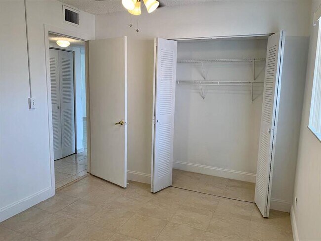 Building Photo - 8710 N Sherman Cir