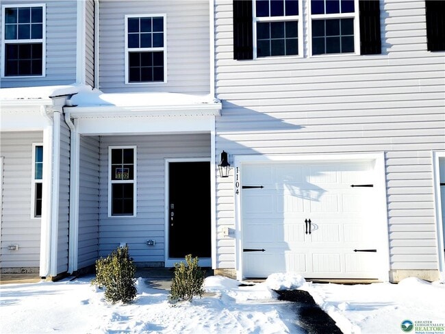 Building Photo - 1104 Martin Rd