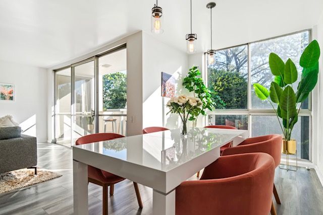 Building Photo - 1015 Kings Rd