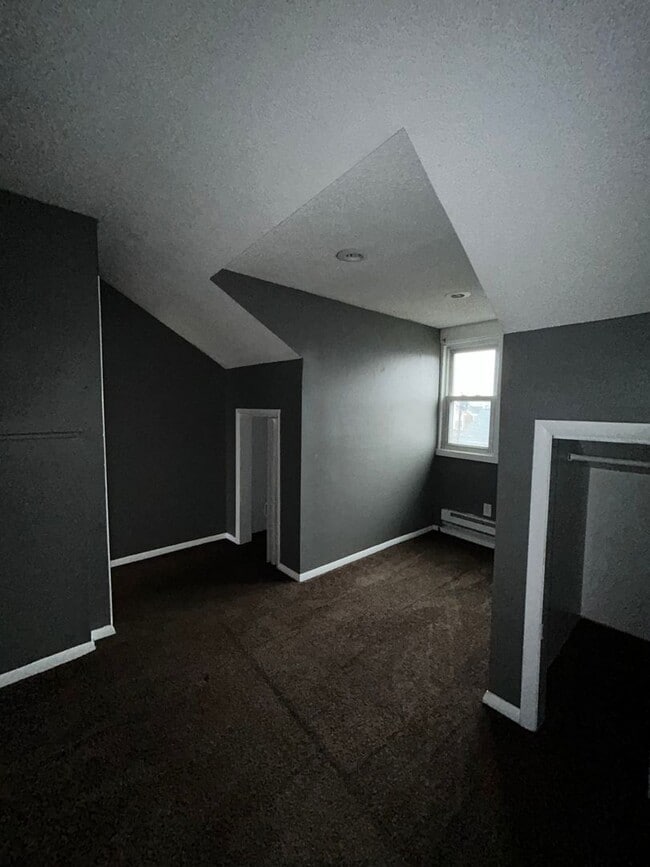 Building Photo - 133 Liberty St