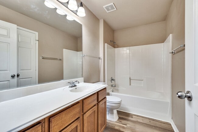 Building Photo - 1260 Arbor Knot Dr