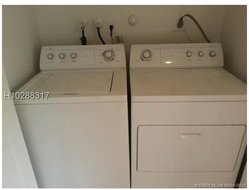 Building Photo - 4644 NW 30th St