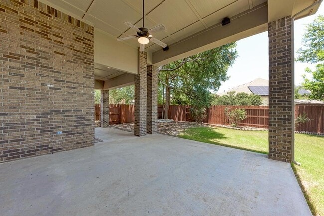 Building Photo - 321 Navigator Dr