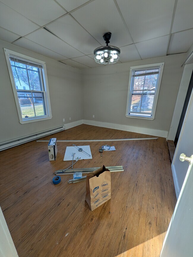 Building Photo - 103-107 SCHOOL ST