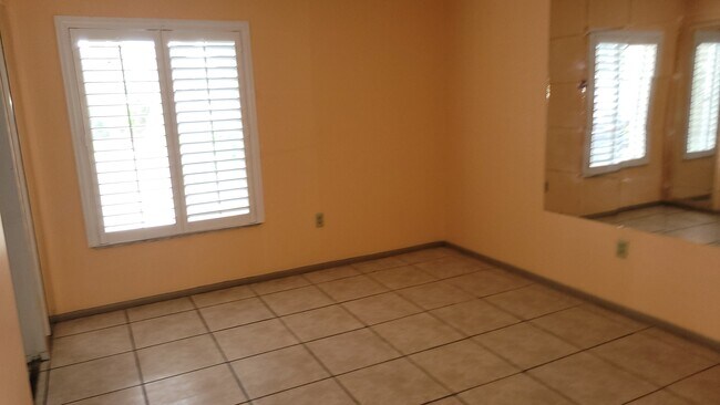 Building Photo - 8628 Tahoe Ct