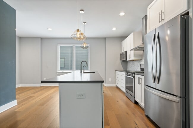 Building Photo - 1009 N Park Ave