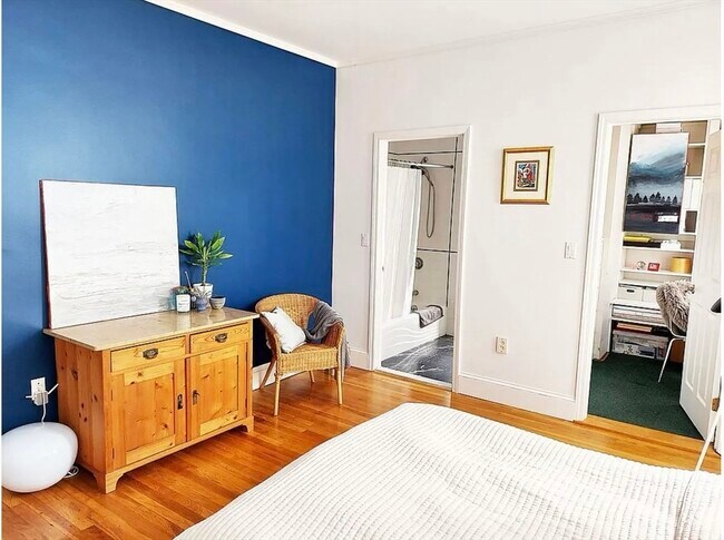 Building Photo - 118 Franklin St