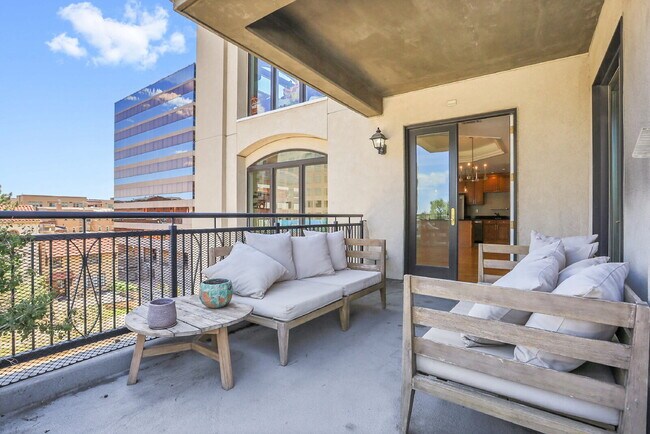 Building Photo - $3,095.00, stunning 2-bedroom, 2-bathroom ...