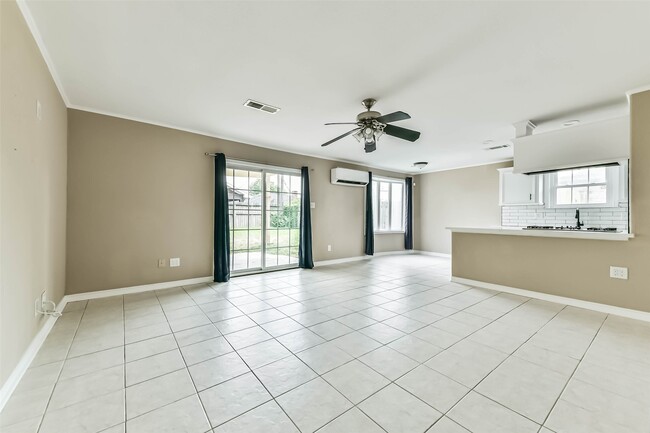 Building Photo - 10906 Sageorchard Ln