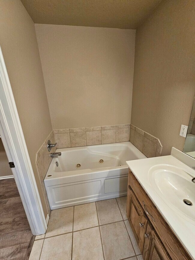 Building Photo - 2232 NW 157th Terrace