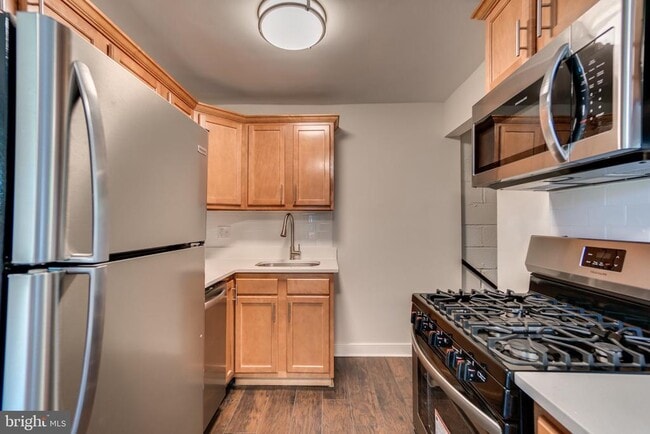 Building Photo - 2212 Arlington Terrace