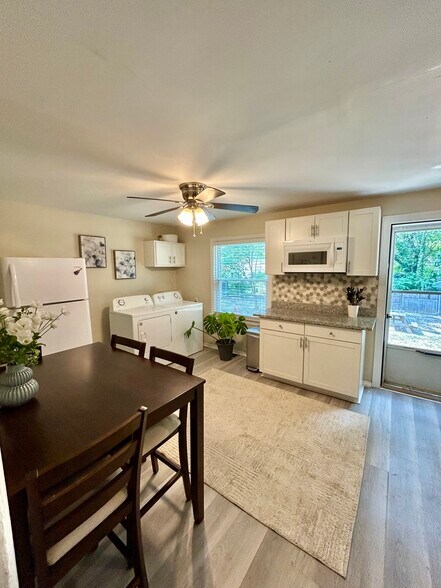 Kitchen - 1106 S Lombardy St