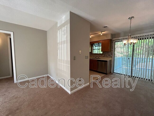 Building Photo - 4194 Spirea Dr