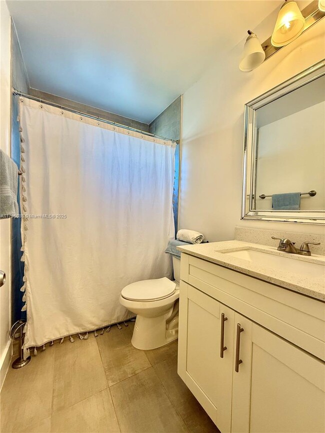 Building Photo - 10802 SW 142nd Ct