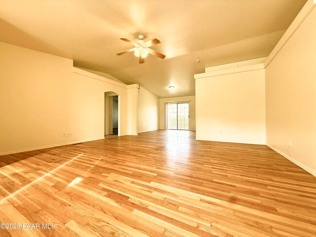 Building Photo - 9490 E Catalina Dr