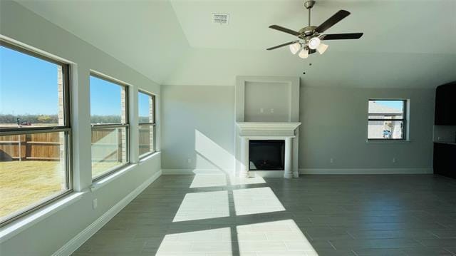 Building Photo - 513 Redbud Dr