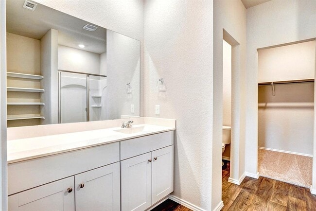 Building Photo - 5905 Brocade Dr