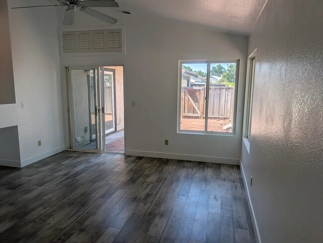 Building Photo - 3067 Carey Ln