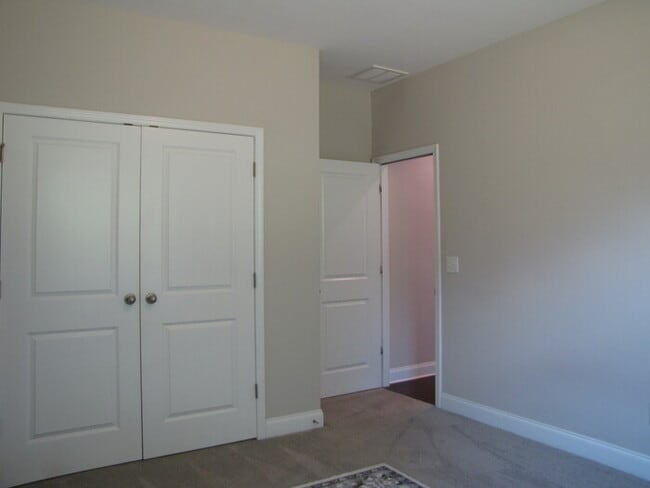 Building Photo - 349 Papyrus Pl