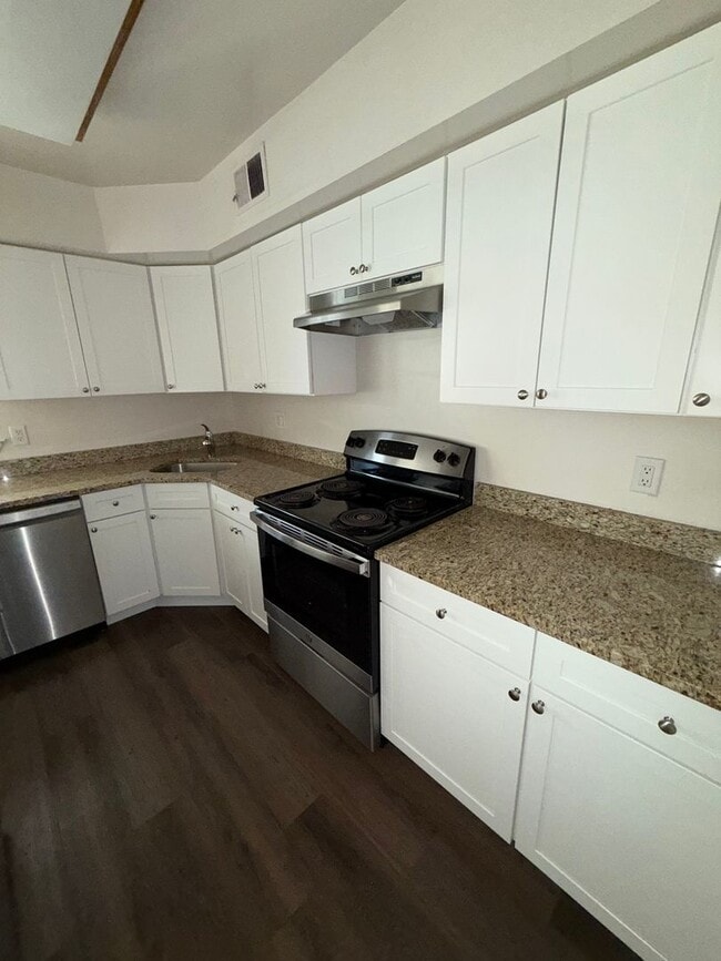 Building Photo - 2 Bed 2 Bath Condo in Council Rock School ...