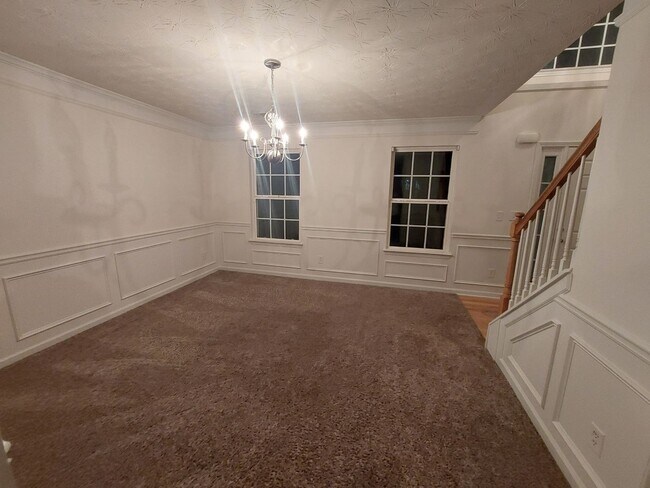 Building Photo - 4 Bed/2.5 Bath Single Family Home for Lease in Loganville