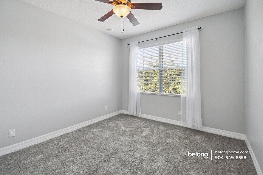 Building Photo - 531 Hedgewood Dr