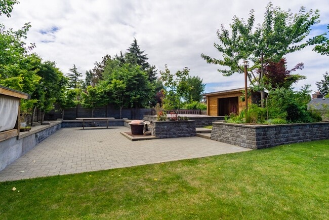 Building Photo - 3Bd/2Ba Seattle Home
