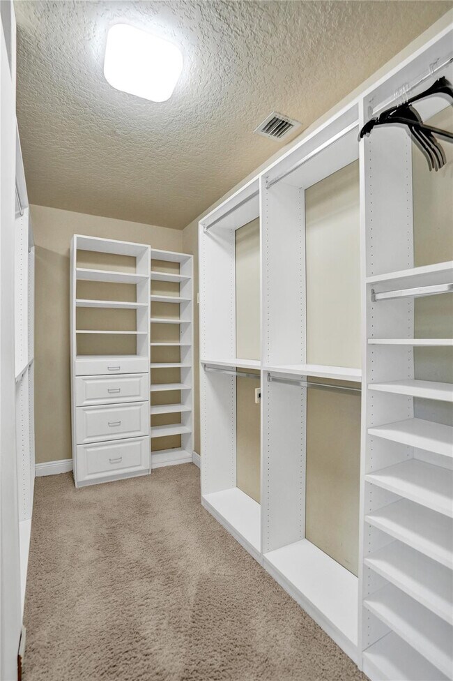 Building Photo - 10442 NW 60th Pl