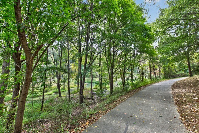 Building Photo - 23 Swanton Ln