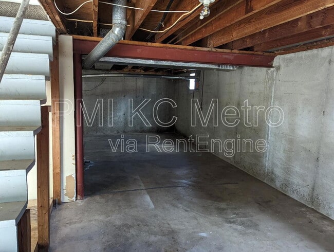 Building Photo - 806 NW 15 St