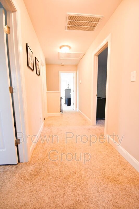 Building Photo - 517 Rempstone Ln