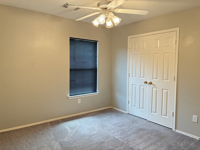 Building Photo - 12402 Ravens Chase Ln